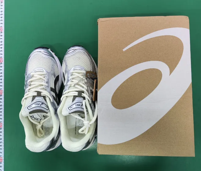Asics Gel Kayano 14 QC photo 1