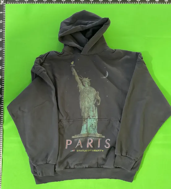 Balenciaga Paris Hoodie QC photo 1