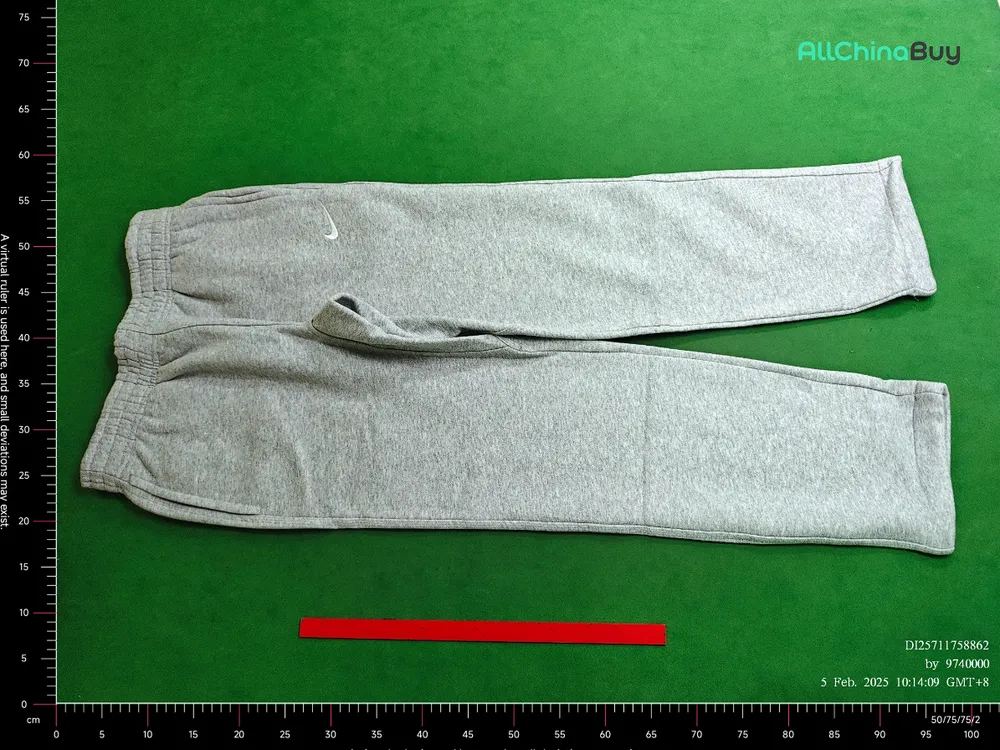 Nike Baggy Sweatpants Fit QC photo 1