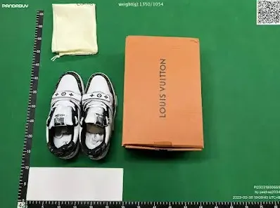 Louis Vuitton Trainers (Many Variants) QC photo 1