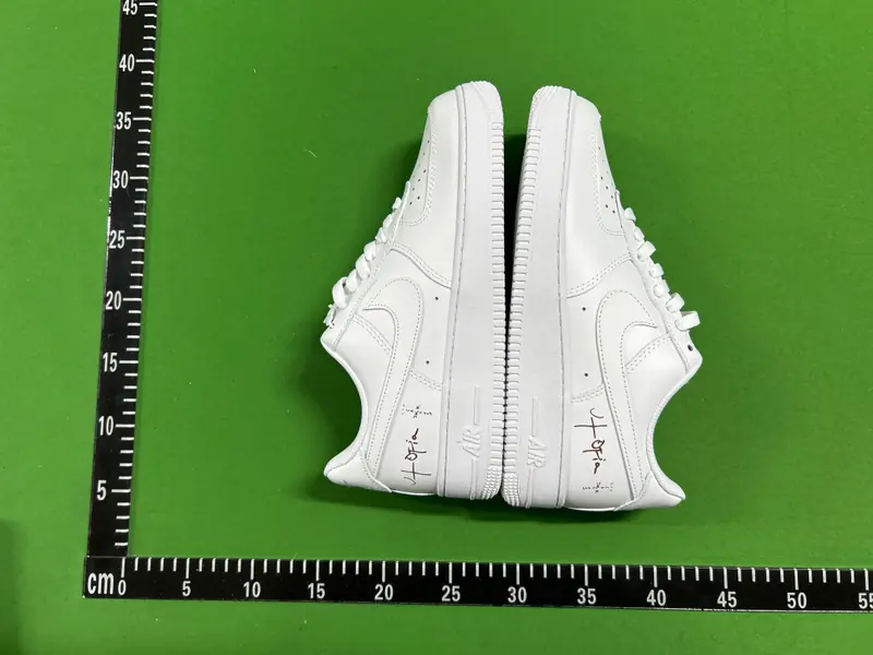 Nike Air Force 1 x Supreme QC photo 14
