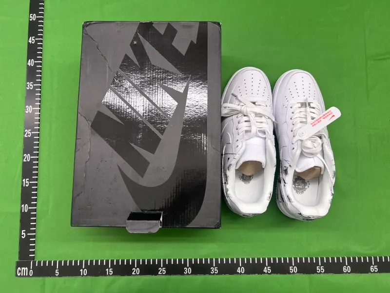 Nike Air Force 1 x Supreme QC photo 4