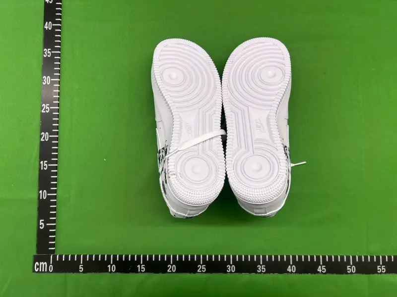 Nike Air Force 1 x Supreme QC photo 8