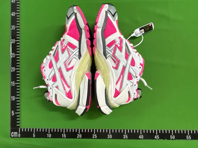Balenciaga Graffiti Runners QC photo 14