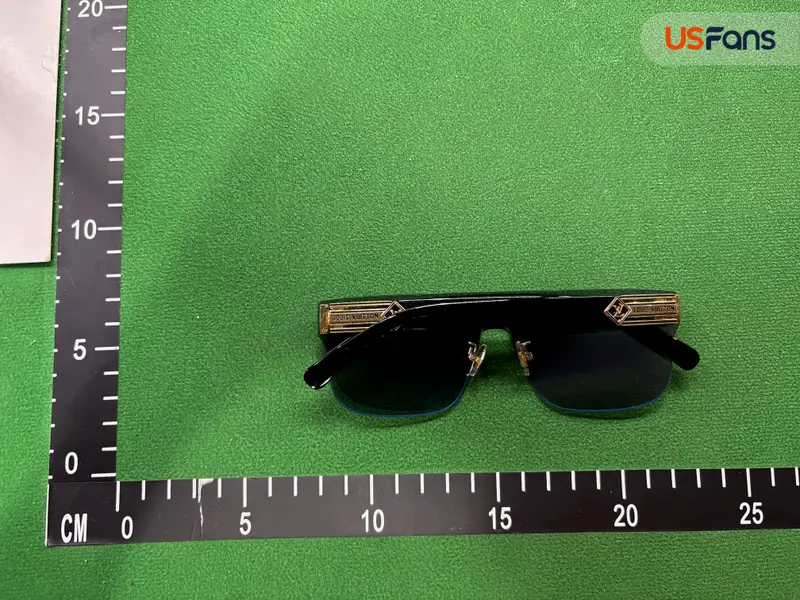 Louis Vuttion Glasses QC photo 5