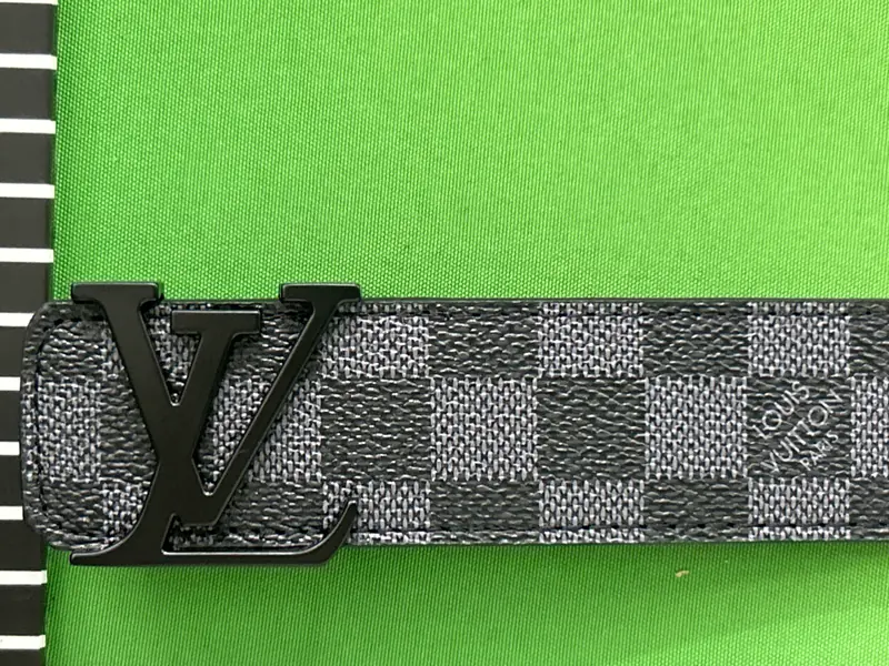 Burberry Belt QC photo 2