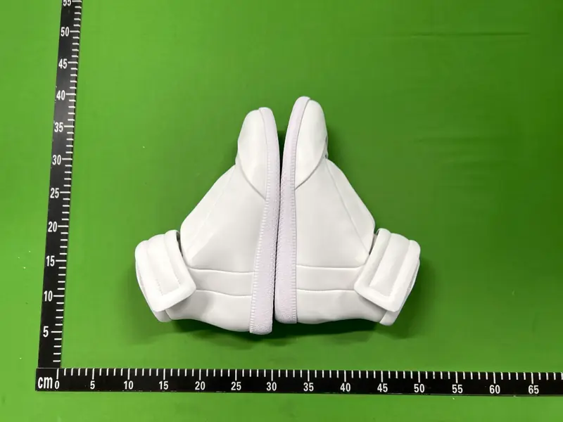 Maison Margiela Futures QC photo 14