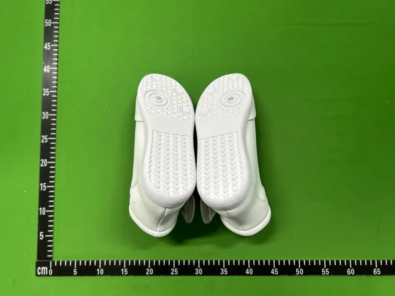 Maison Margiela Futures QC photo 15