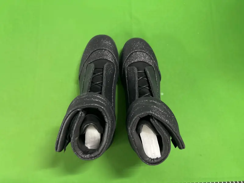 Maison Margiela Futures QC photo 4