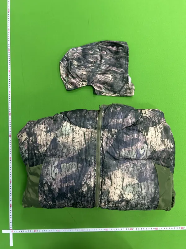 Palace Jacket QC photo 5