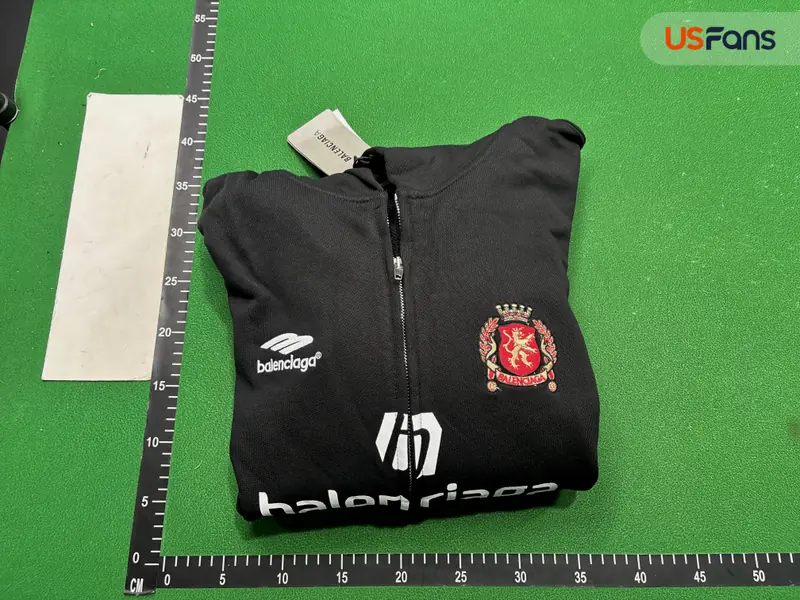Balenciaga Soccer Zip (White) QC photo 4