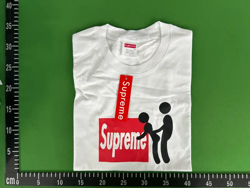 Supreme stick tee QC photo 6