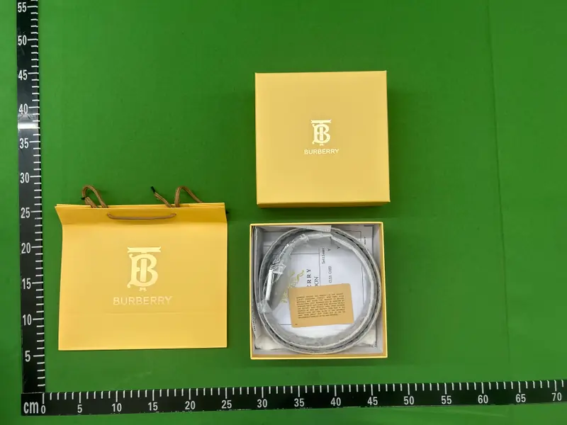 Burberry belt QC photo 5