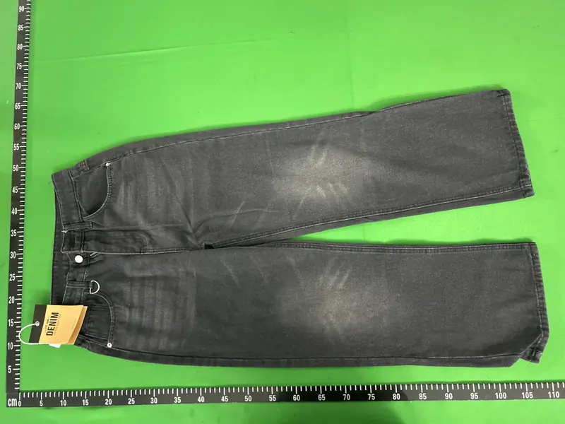 "With every step" Jeans QC photo 4