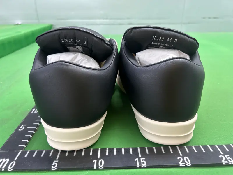 Rick Owens Jumbo Lace Low QC photo 3