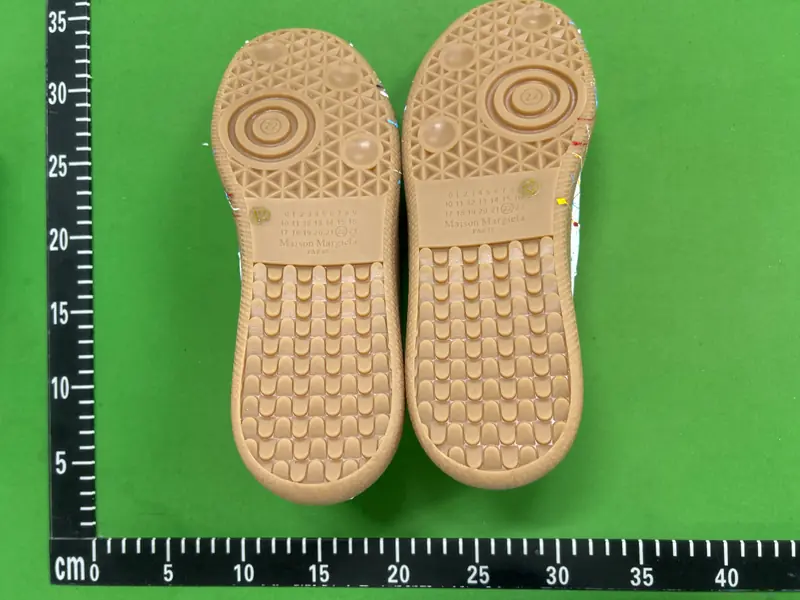 Maison Margiela Gats QC photo 7