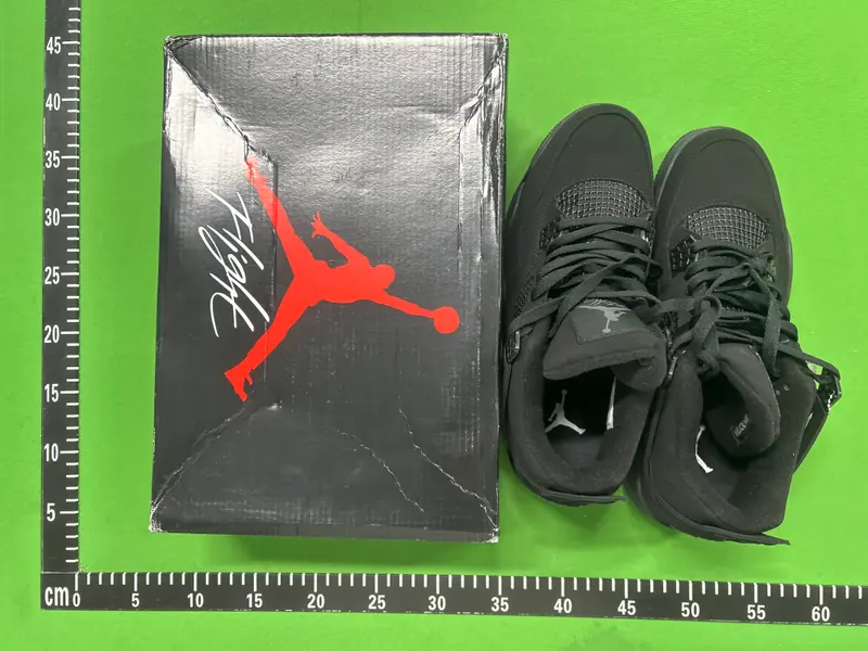 Jordan 4 QC photo 3
