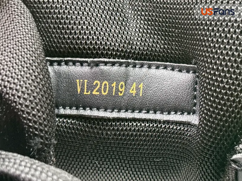 Louis Vuitton Trainers (Many Variants) QC photo 3