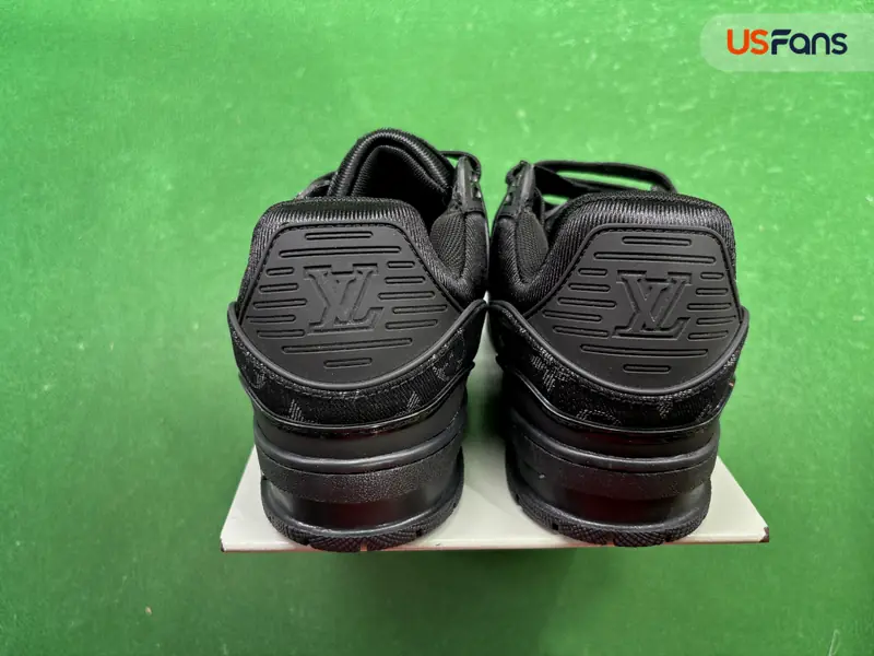 Louis Vuitton Trainers (Many Variants) QC photo 4