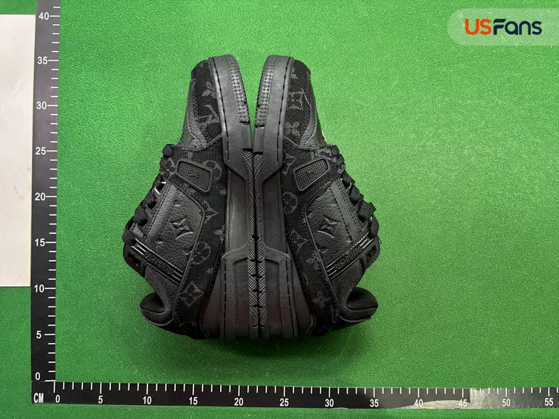 Louis Vuitton Trainers (Many Variants) QC photo 5