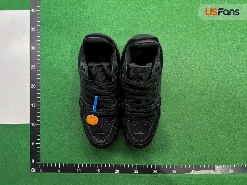 Louis Vuitton Trainers (Many Variants) QC photo 7