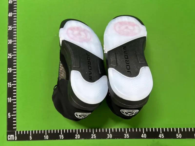 Jordan 5 Off-White QC photo 17