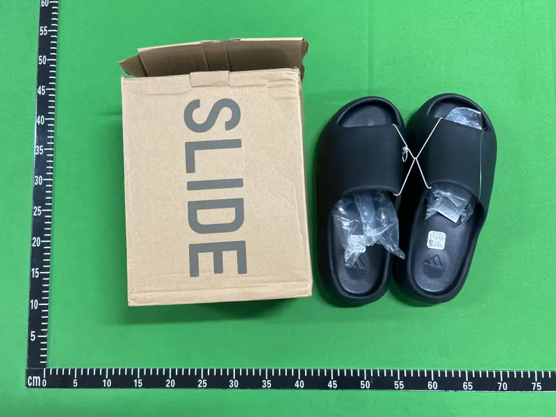 Adidas Yeezy Slides QC photo 18