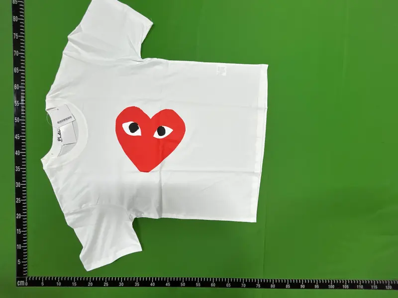 CDG with big heart tee QC photo 11