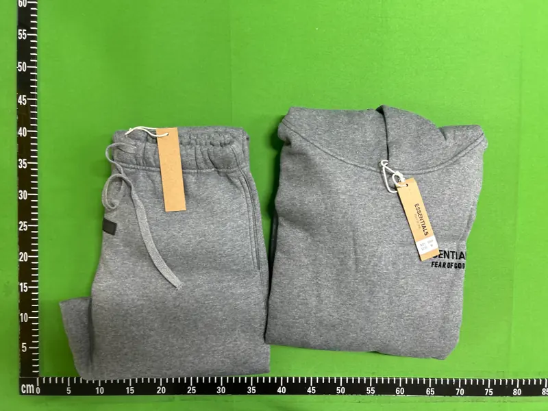 Essentials Set QC photo 1