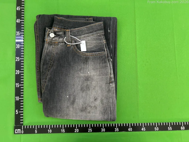 Paint Splashed Jeans QC photo 1