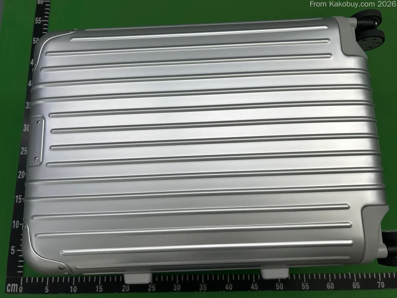 Rimowa Suitcase QC photo 2