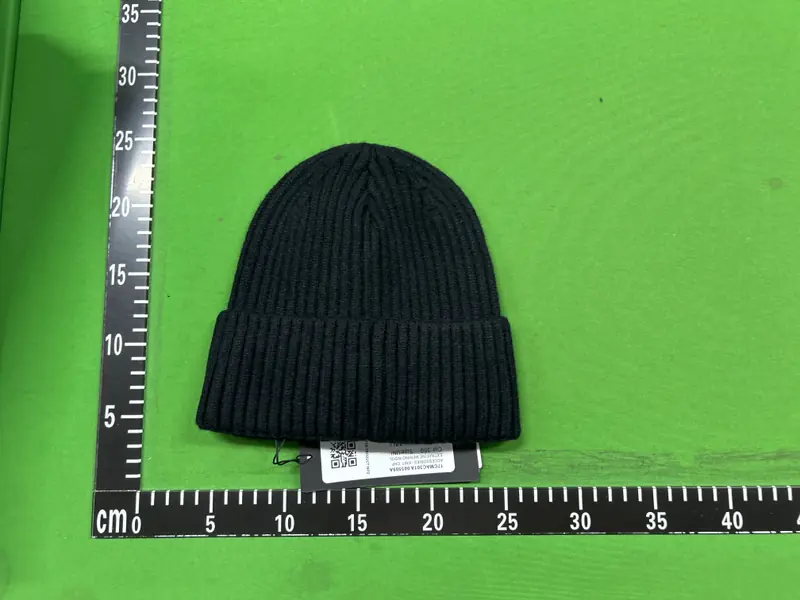 C.P. Company Beanies QC photo 2