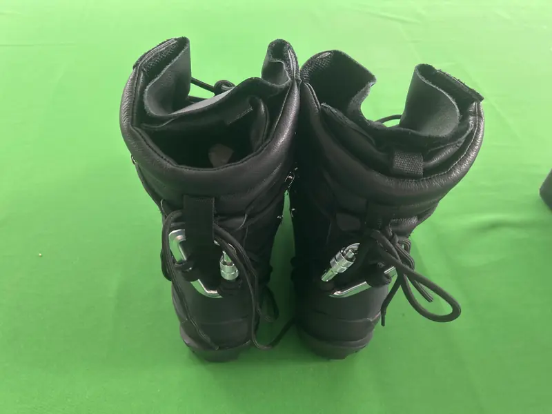 Heliot Emil Hiking Boots QC photo 11