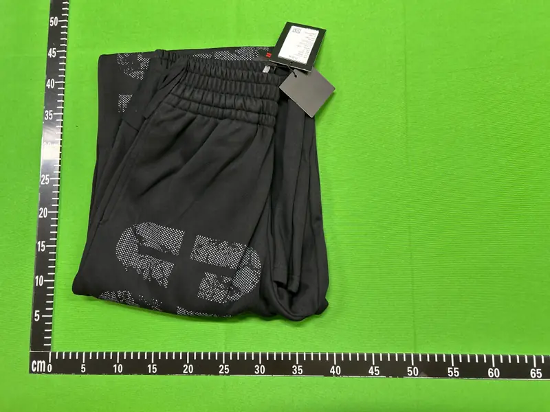 No E Mosen Confront Sweats QC photo 1