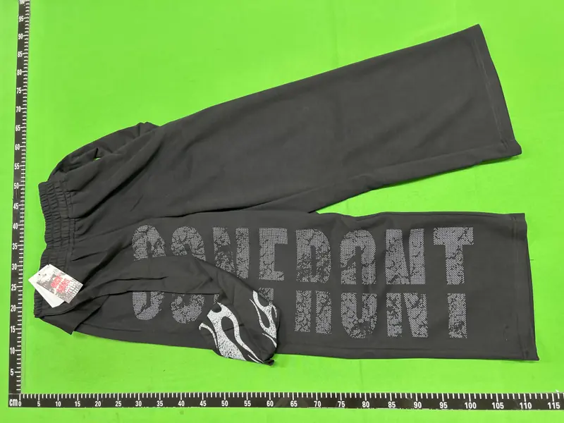 No E Mosen Confront Sweats QC photo 15