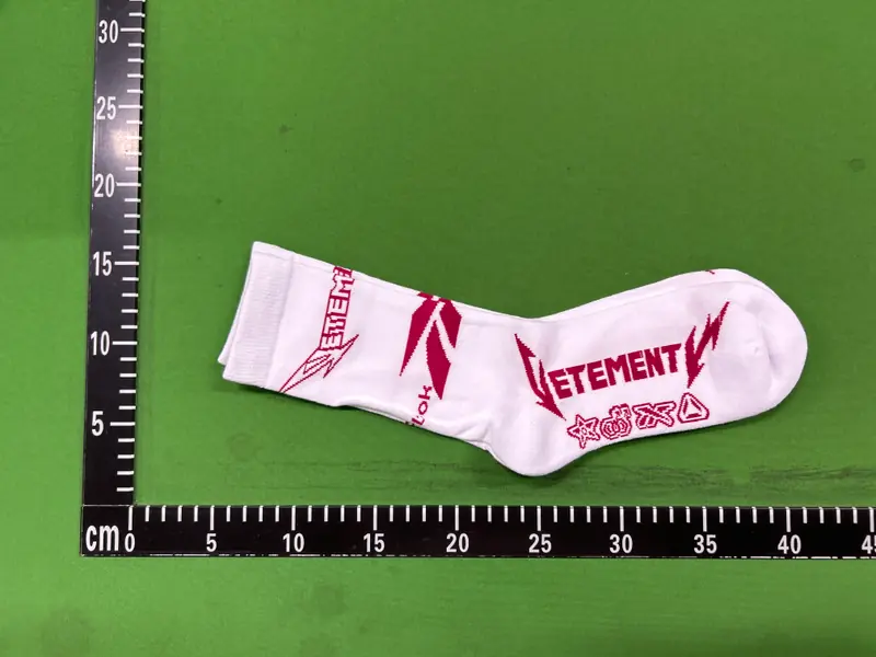 Vetements Socks QC photo 20
