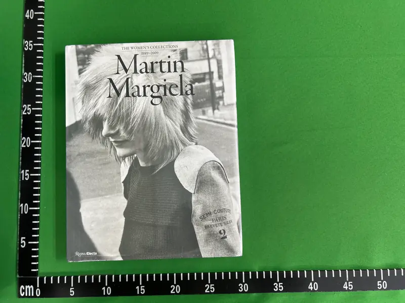 Designer Books QC photo 16