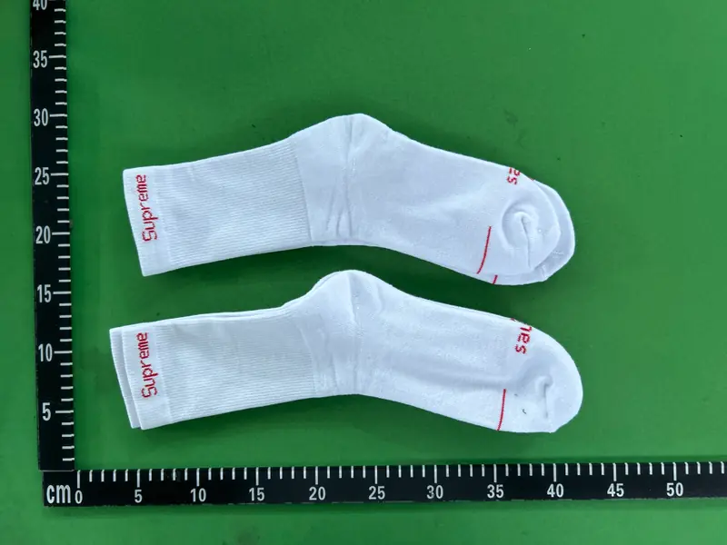 Supreme Socks 2 Pairs QC photo 2