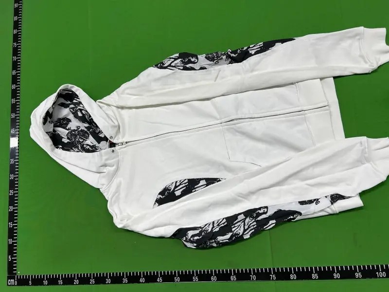 Undercover But Beautiful Zip Up QC photo 15