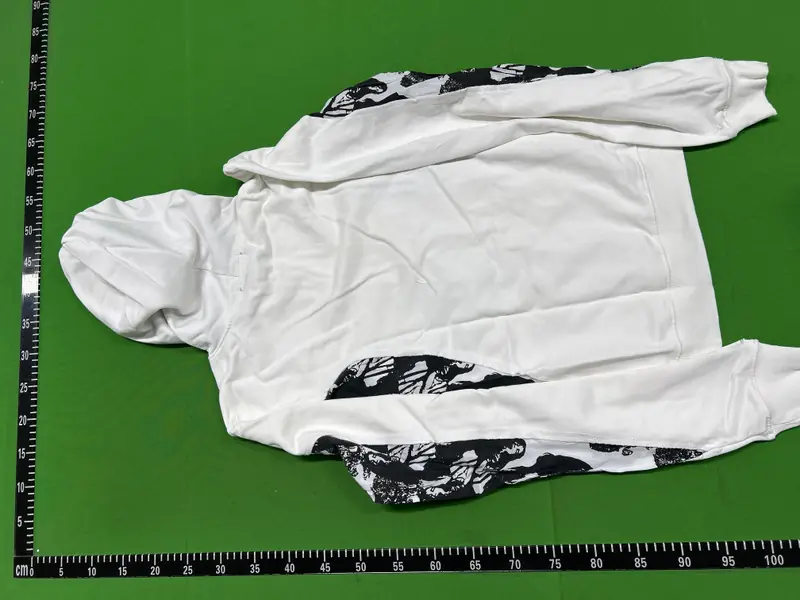 Undercover But Beautiful Zip Up QC photo 16