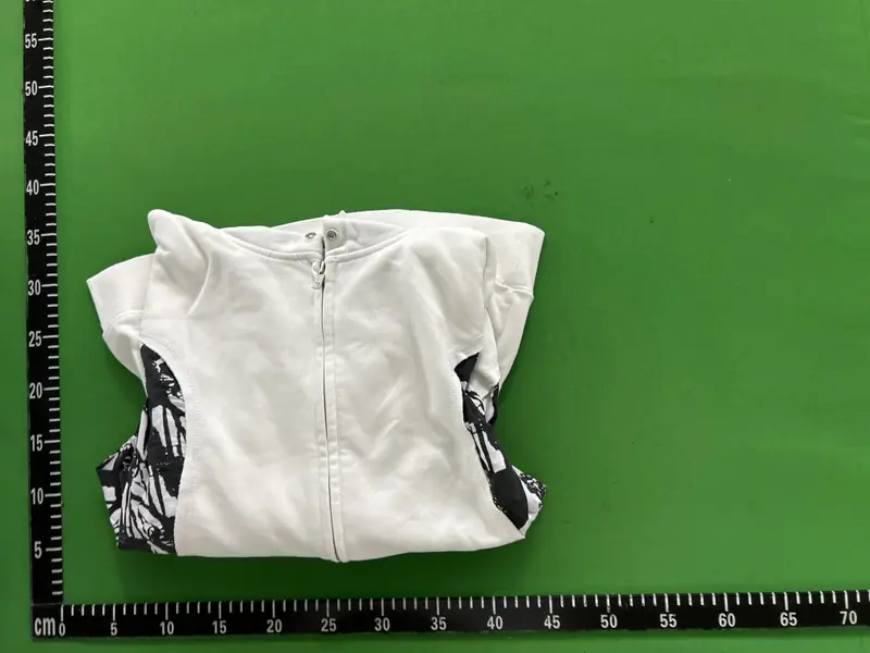 Undercover But Beautiful Zip Up QC photo 17