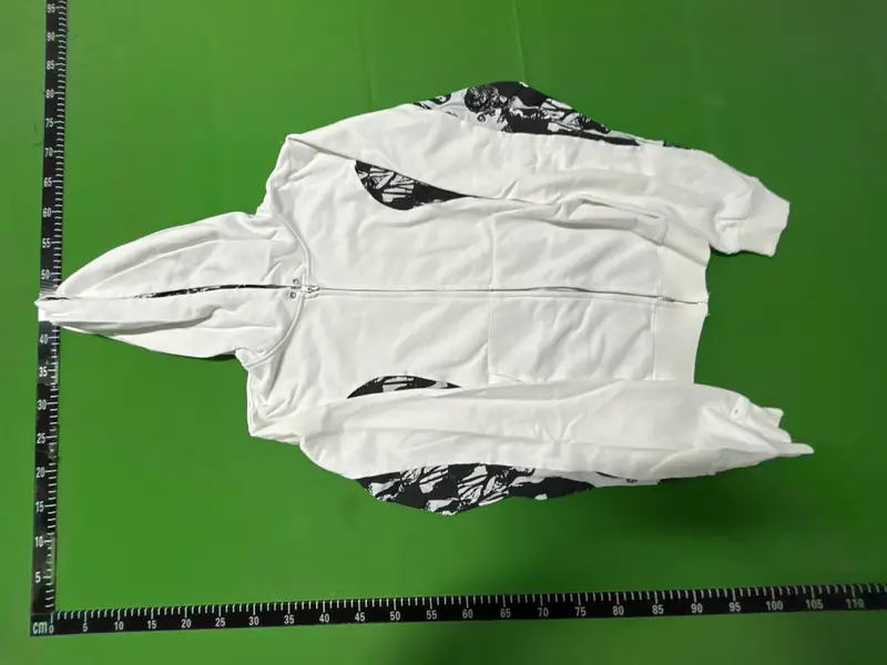 Undercover But Beautiful Zip Up QC photo 6