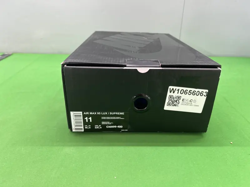 Supreme Nike 95 QC photo 1