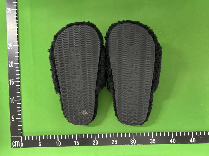 Balenciaga fur slides QC photo 6