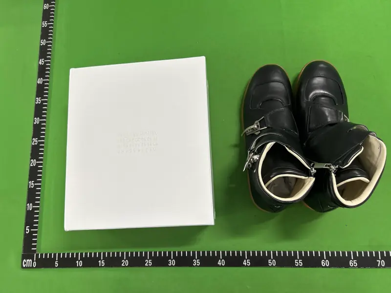Maison Margiela Ski Buckle Gats QC photo 2