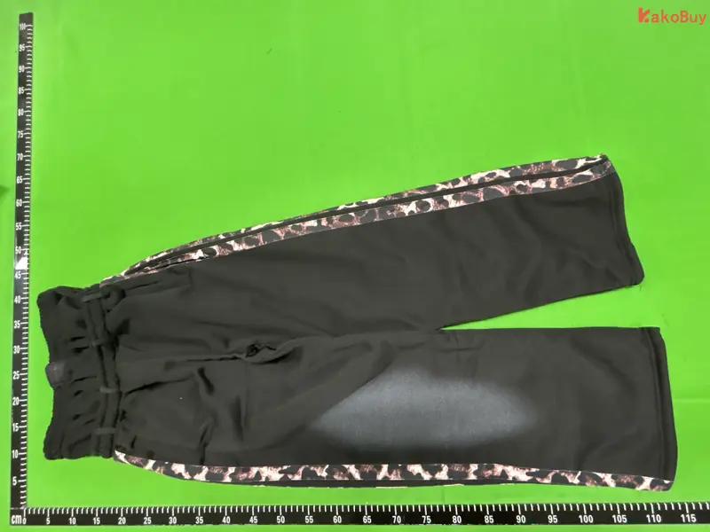 IG Brand Sweats QC photo 16
