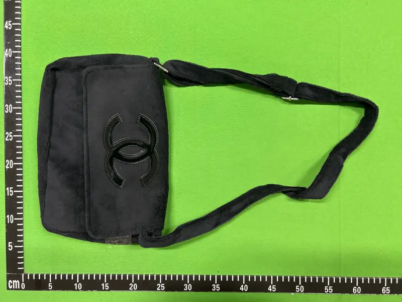 Vintage Chanel Messenger Bag QC photo 11