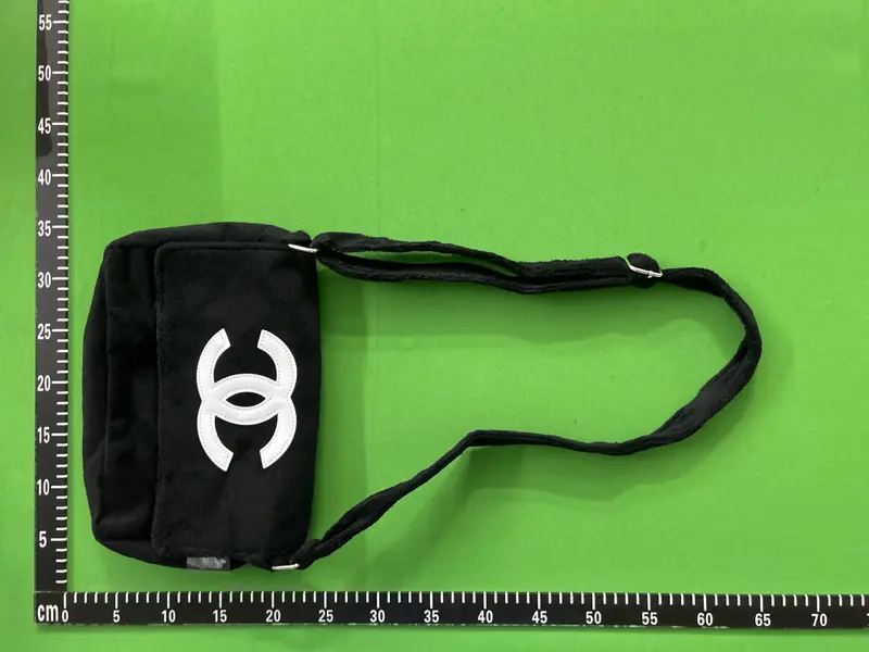 Vintage Chanel Messenger Bag QC photo 5