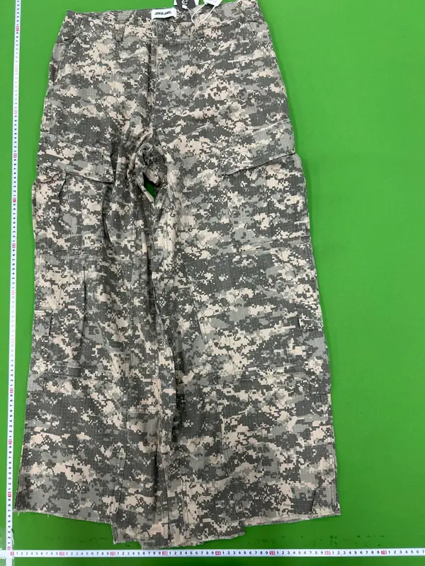 Joshua Jamal Camo Pants QC photo 8