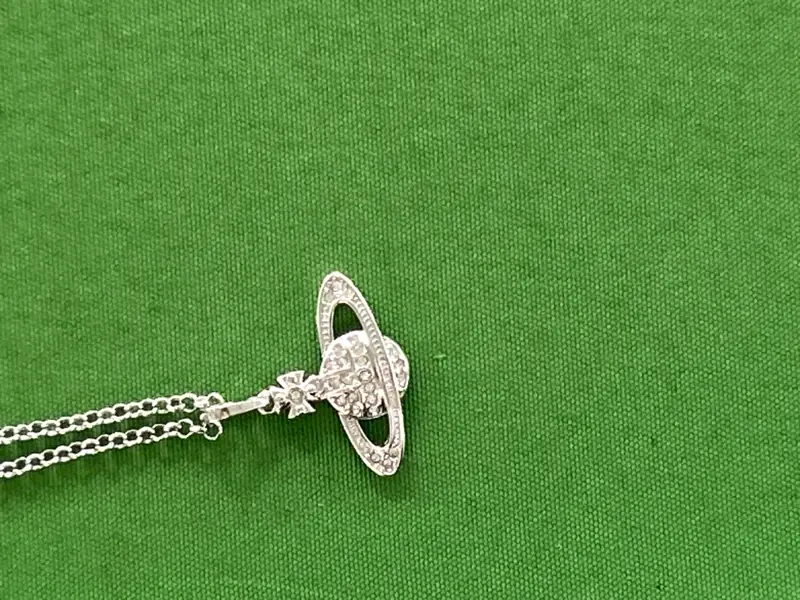 Vivienne Westwood Necklace QC photo 2